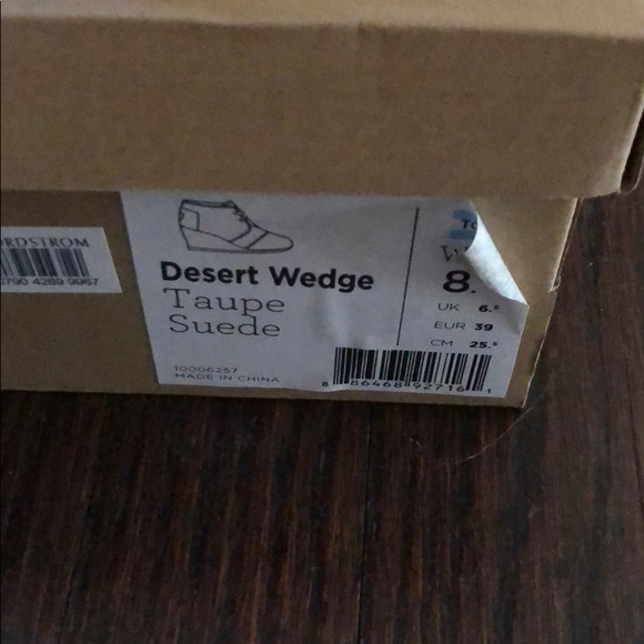 Shoes - Picture 5 of 5